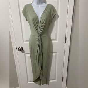 Stretchy hi-lo dress